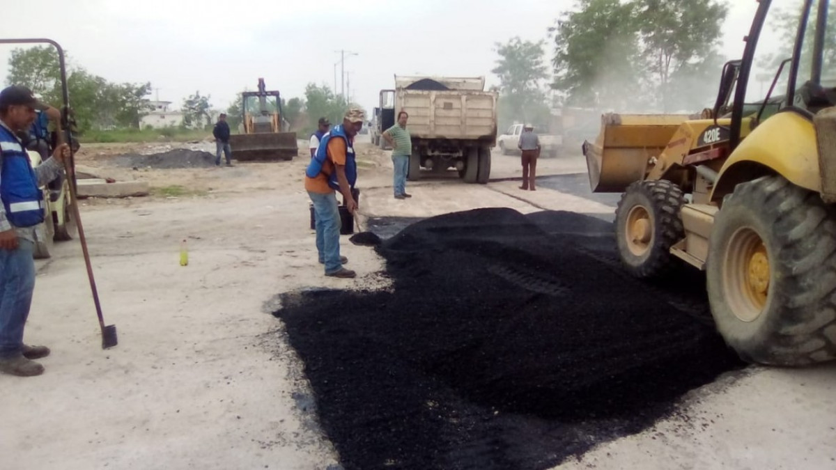 Intensifica Municipio reparación de pavimento