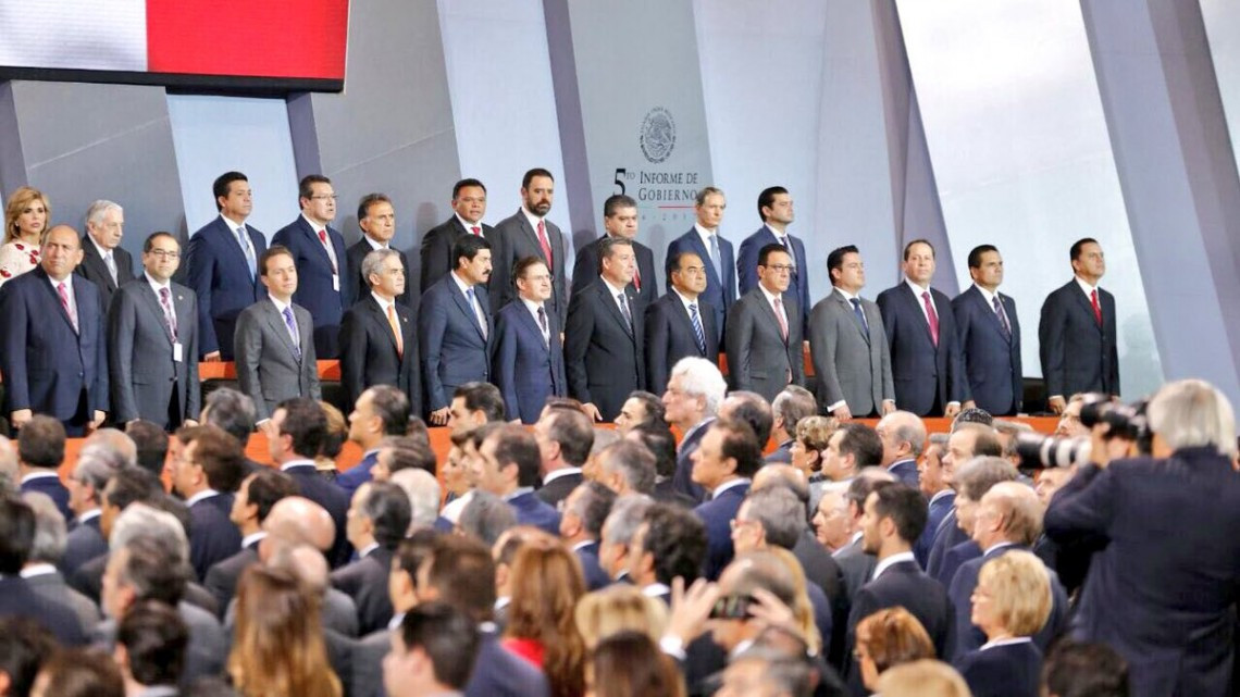 FGCV asiste a mensaje de EPN a los mexicanos