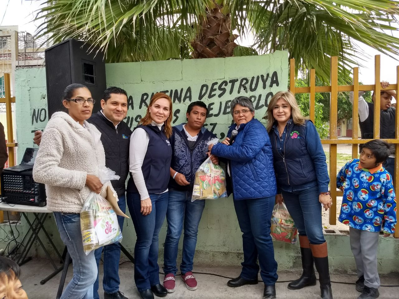 DIF y "Unidos por Reynosa" atienden a ciudadanos