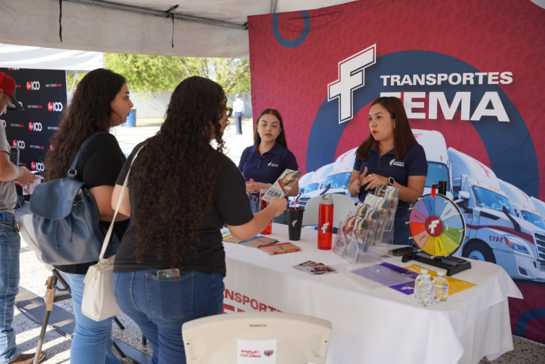 Juventudes de Nuevo Laredo encuentran oportunidades laborales en la Segunda Feria Universitaria del Empleo