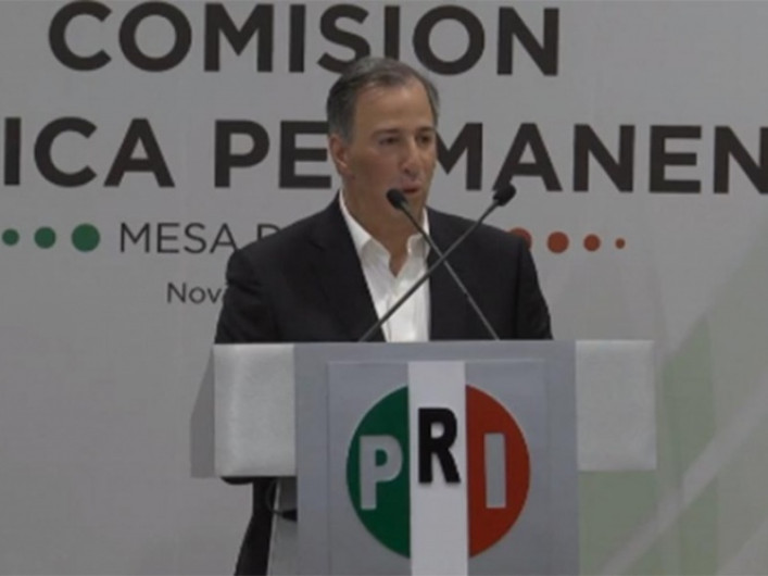 Meade entrega carta de intención para buscar la candidatura del PRI a la presidencia de México en 2018