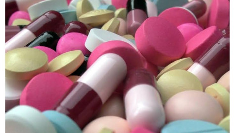 EU anuncia trato para compra de píldora contra COVID-19