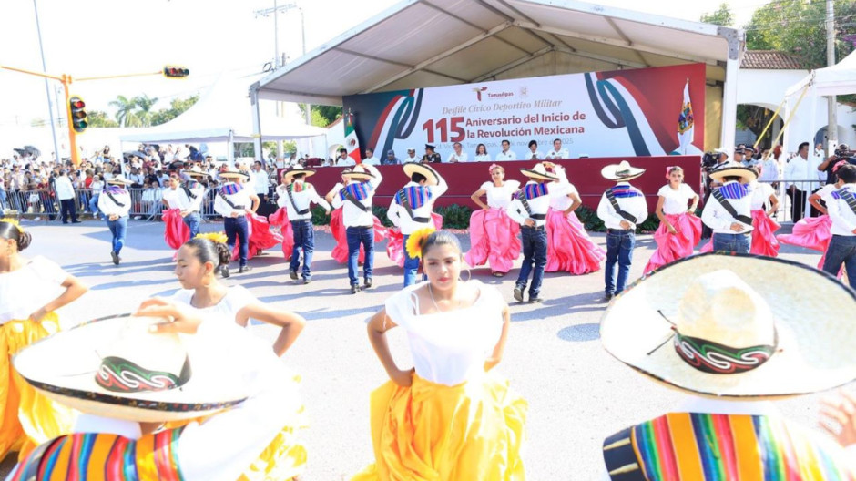 Desfile revolucionario sin novedad en Tamaulipas