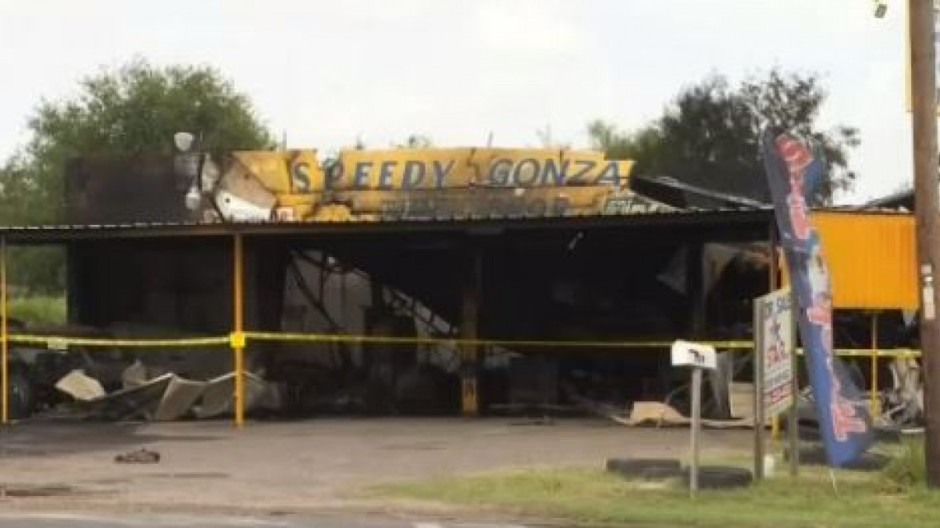 Controlan incendio de llantas en Peñitas 