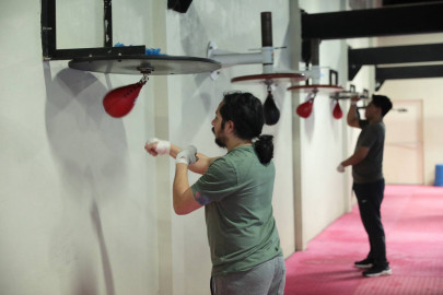 Ofrecen clases gratuitas de box