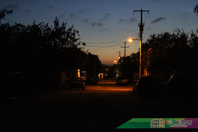 Trabajan en iluminación de Colonia Niños Héroes