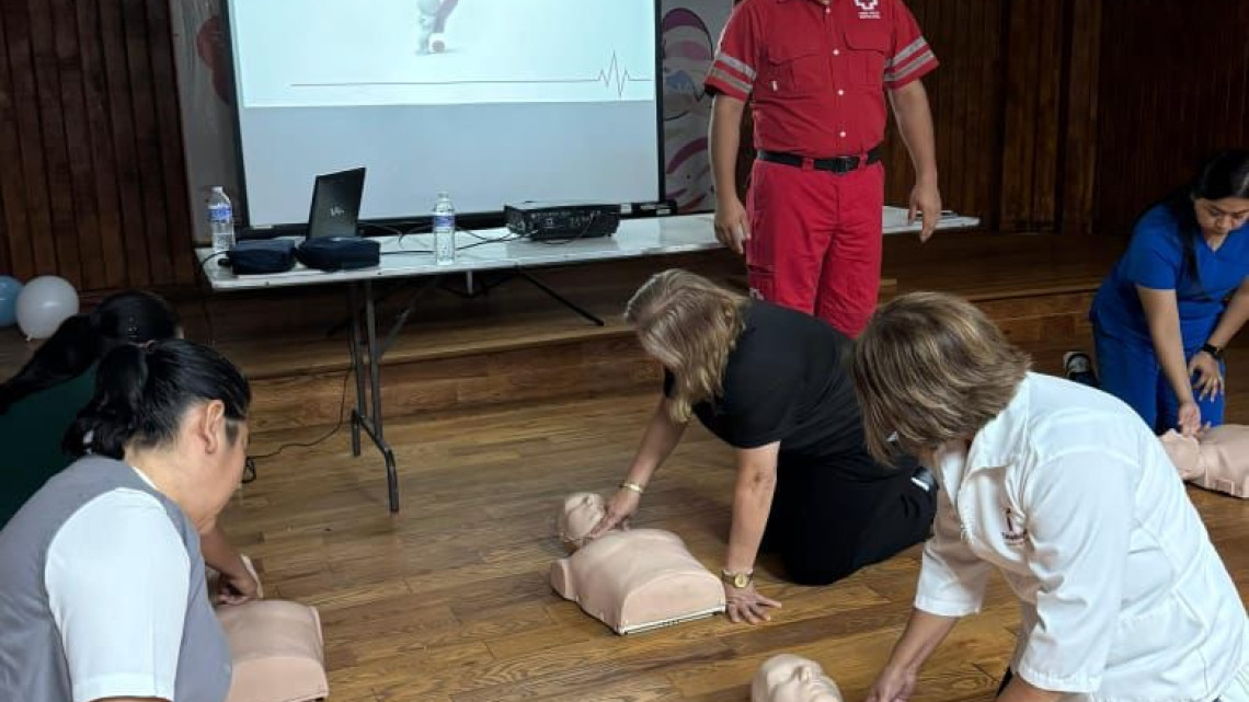 Capacitan a personal de Salud en primeros auxilios