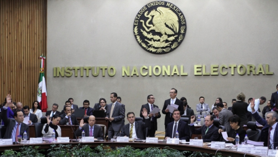 INE en 2 años gasta 1.8 mdp en 47 viajes