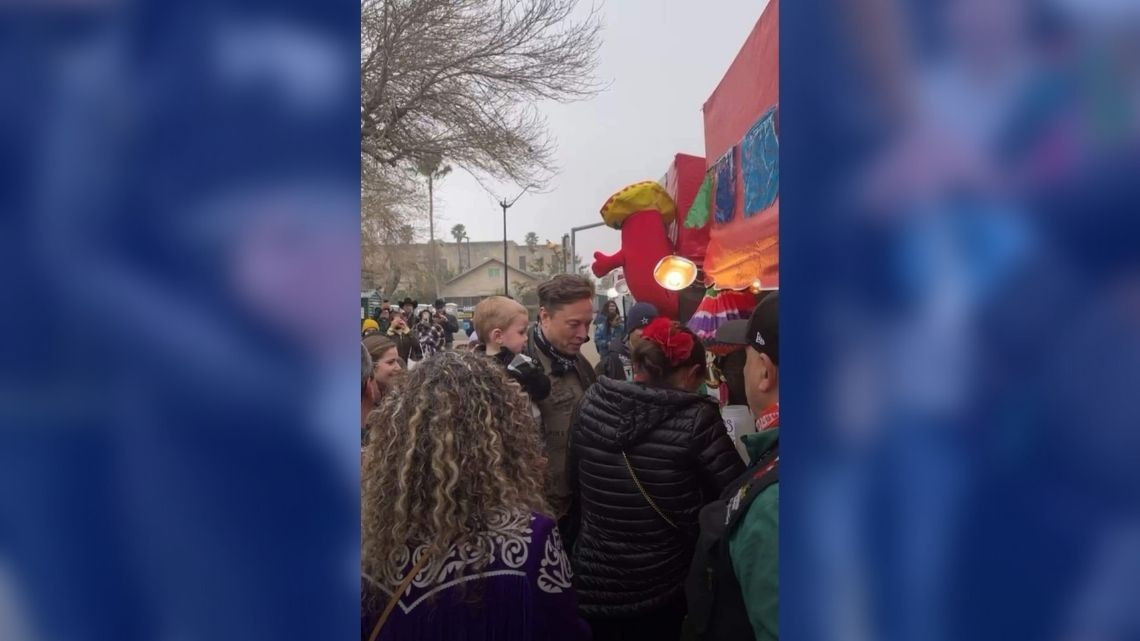 Elon Musk acude a Charro Days en Texas