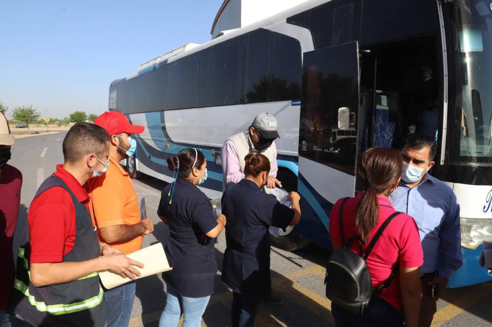 Continúan jornadas de vacunación binacional en Nuevo Laredo 