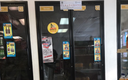 Tiendas Oxxo infringieron ley de alcoholes