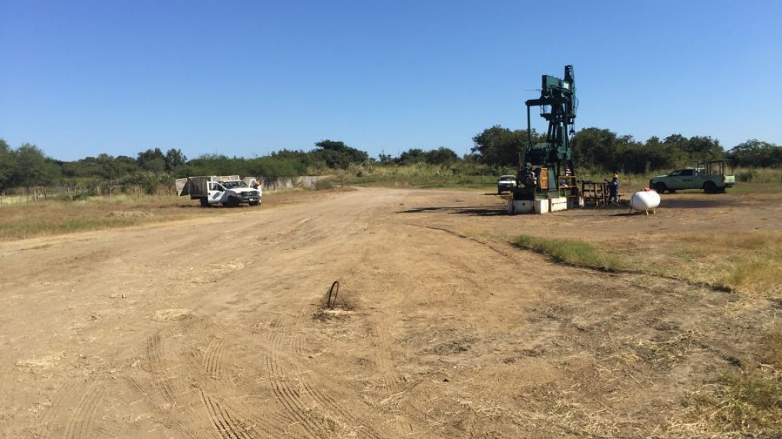 Fuga de petróleo se registra en zona urbana de Altamira