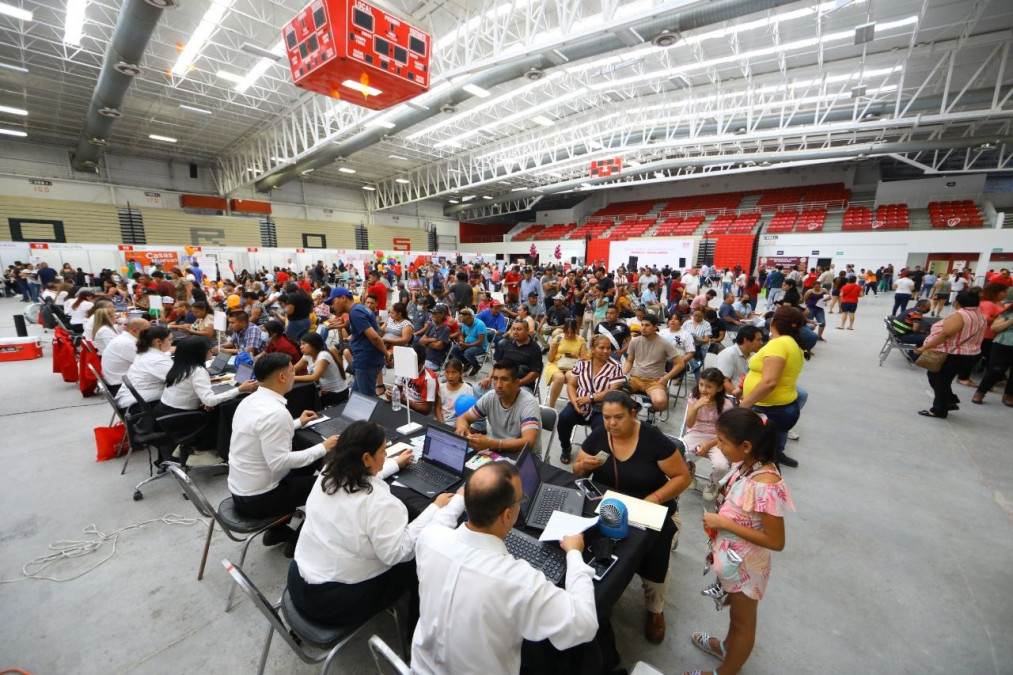 Colaboran Gobierno Municipal e Infonavit para brindar soluciones de vivienda ª neolaredenses 