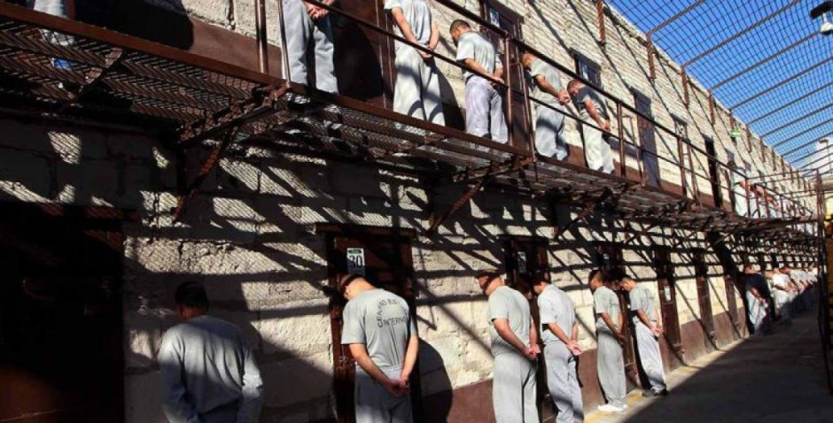 Registran disturbios en penal de Acapulco