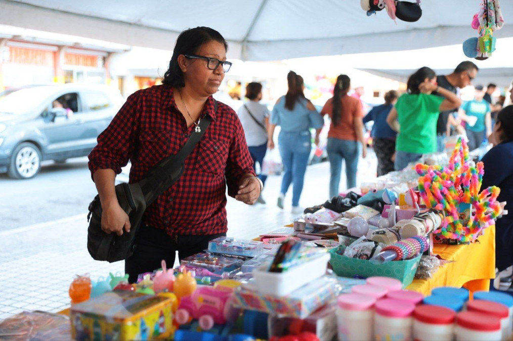Promueve Inmujer a emprendedoras locales con mercadita feminista 