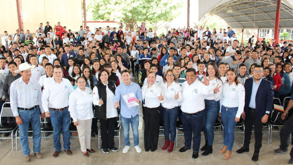 Consolidan generación de empleo, con la entrega de 27 Actas de Bienes en Propiedad