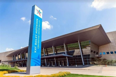 Habilitan Centro de Convenciones de Dallas como refugio para niños migrantes bajo custodia de CBP
