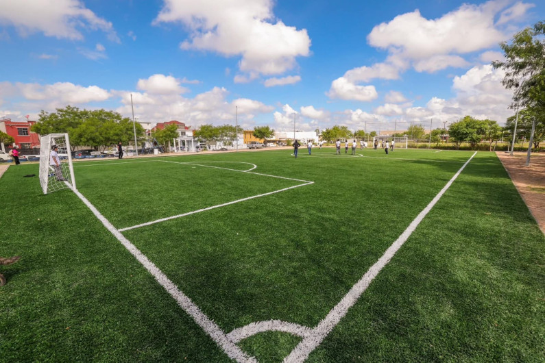 Continúa Gobierno de Reynosa con la construcción de infraestructura deportiva
