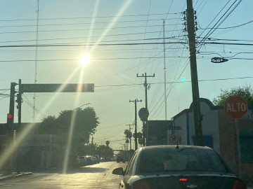 Piden hidratarse ante ola de calor