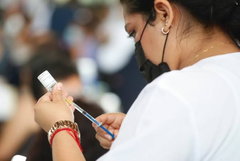 Alcaldesa de Nuevo Laredo tiene como objetivo vacunar a toda la población