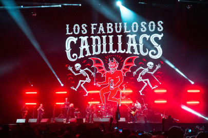 Fabulosos Cadillacs prohíben entrada a conciertos con camisetas de futbol
