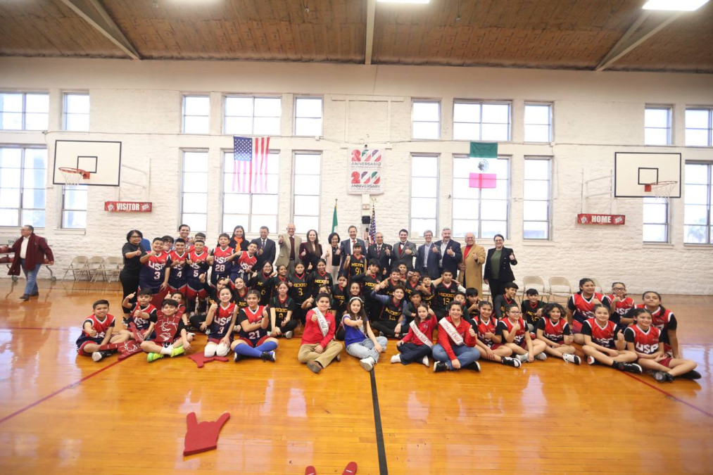 Refuerzan lazos de hermandad entre los dos Laredos con Encuentro Deportivo Binacional 