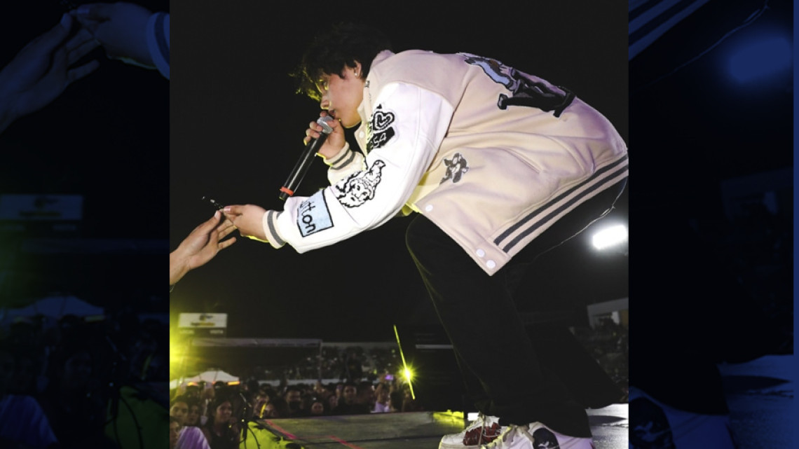 Cantautor reynosense Bruno Caleb abre concierto de Natanael Cano