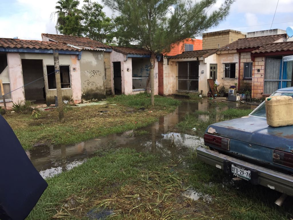 Familias externan molestia y cansancio ante la contingencia