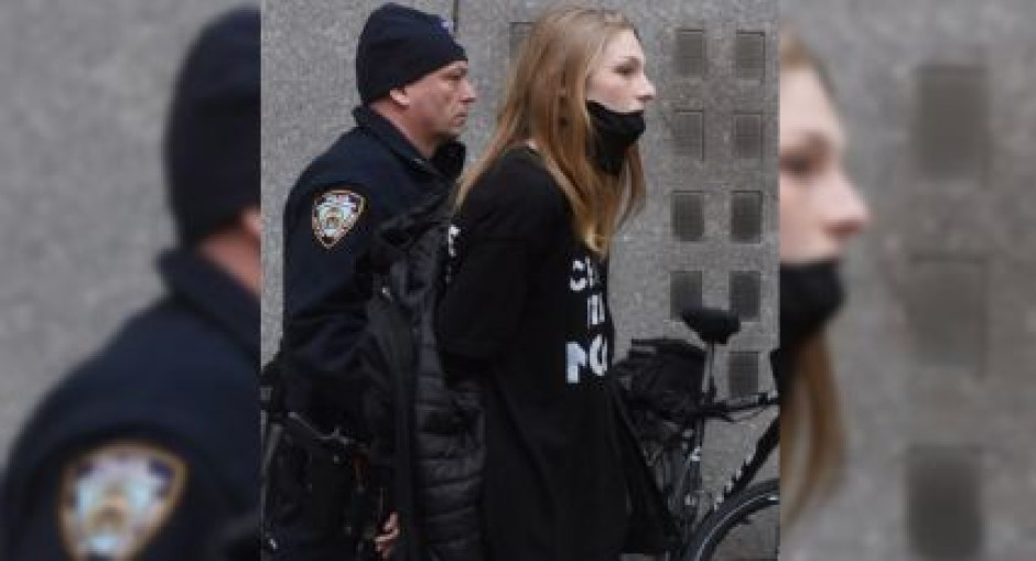 Hunter Schafer, estrella de 'Euphoria', es arrestada durante protesta contra la guerra en Gaza