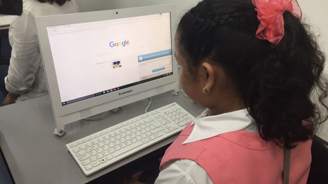 Diputada pone en marcha la Unidad Móvil del Conocimiento