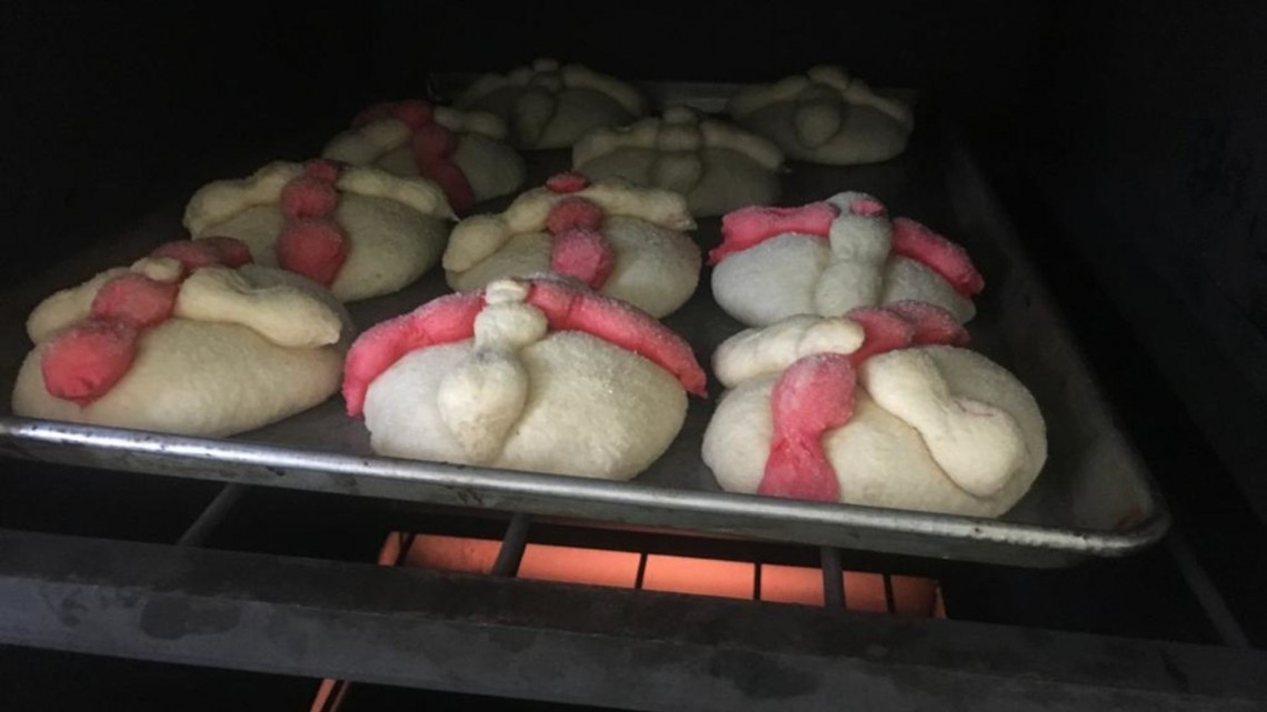 Ofrece DIF Altamira curso para elaboración de pan de muerto