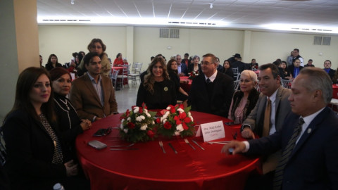 Alcaldesa de Reynosa recibe Premio Altruista Siglo XXI