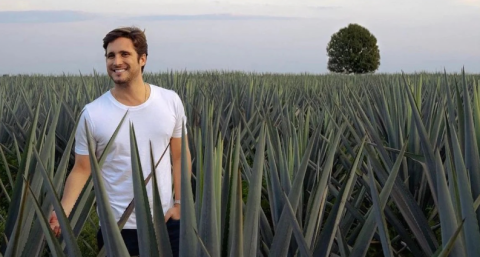 Diego Boneta lanza su propia marca de tequila