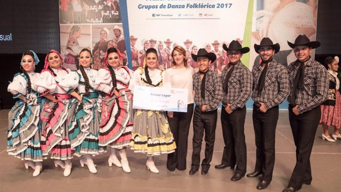 Premia DIF a ganadores de 1er Concurso de Grupos de Danza Folklórica