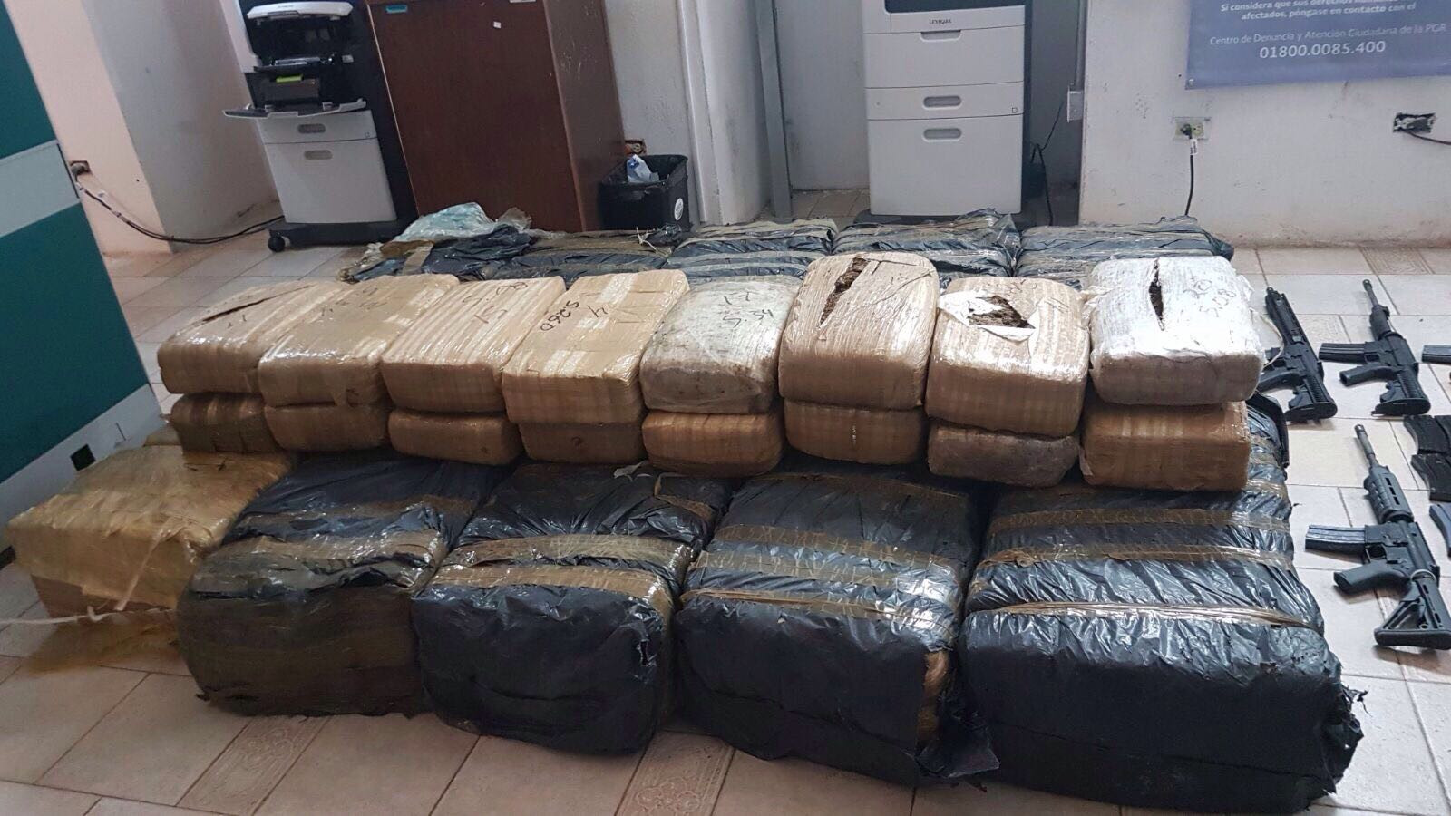 Asegura SEDENA 504 kg de mariguana y 11 armas en Nuevo Laredo