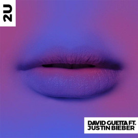 2U de Justin Bieber ft David Guetta con Ángeles de Victoria´s Secret