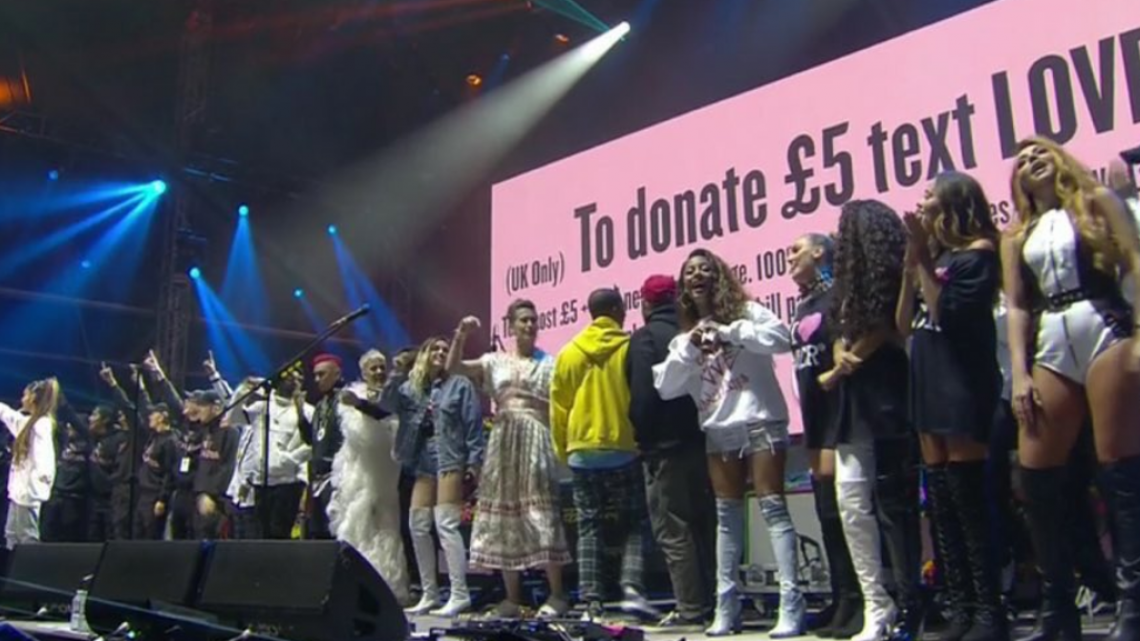 Homenaje a víctimas de atentados en Manchester   