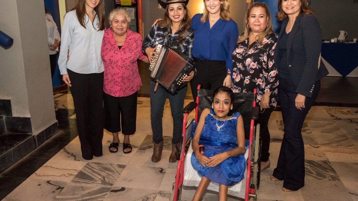 Con la participación de personas con discapacidad se realiza “Talento DIF” 