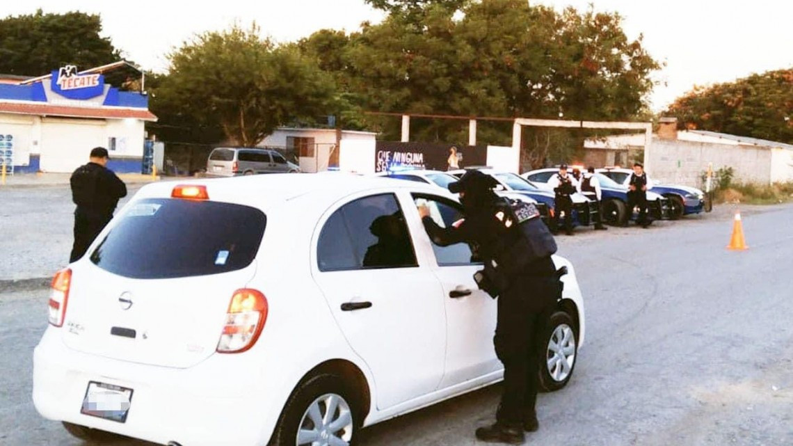 Bloqueo continúa en la Victoria - Monterrey, SSP pide no caer en información falsa 