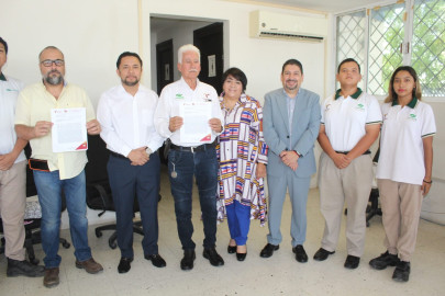 Recibe CONALEP Victoria donación de autobuses escolares