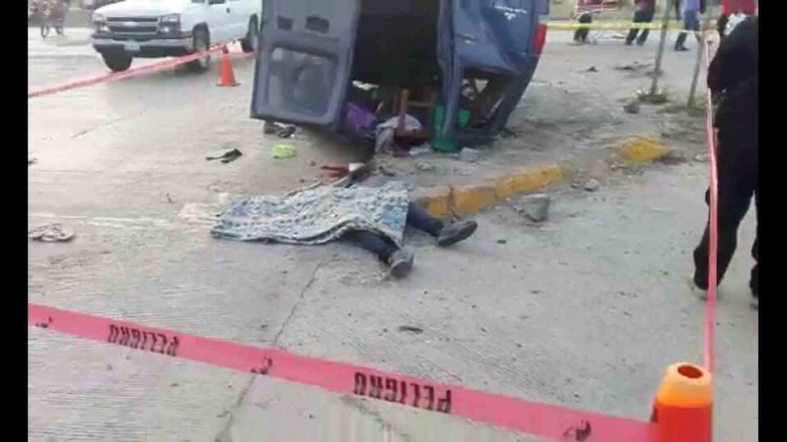 Fatídico choque deja una veintena de lesionados y una joven fallecida