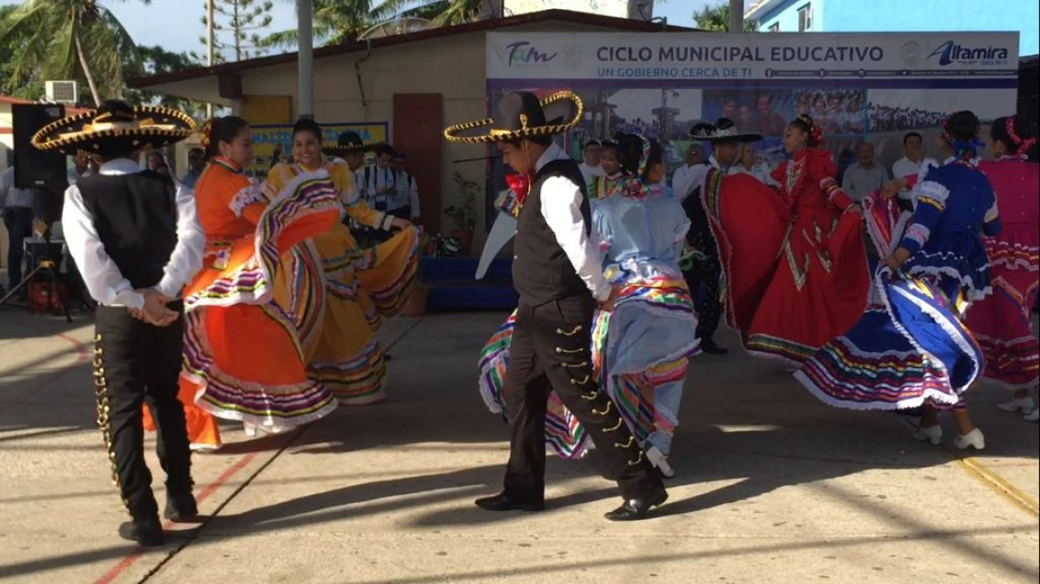 Trabajan para fortalecer el tejido social