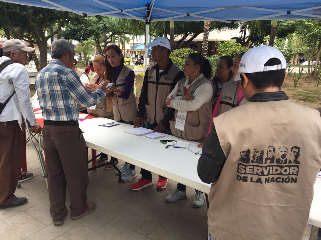 Se levantan censos para integrar a adultos mayores y estudiantes a programas sociales del gobierno federal