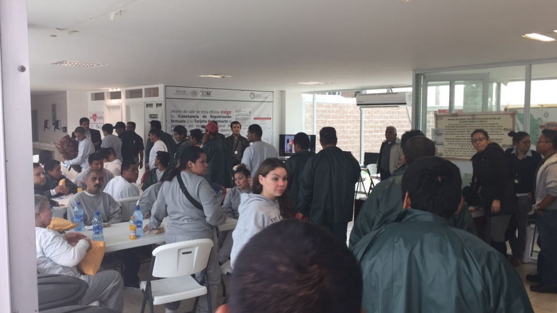 Arriban a Brownsville los primeros trabajadores mexicanos deportados por la administración Trump