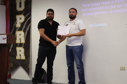 Prepara UPRR a estudiantes para demandas del mercado laboral actual