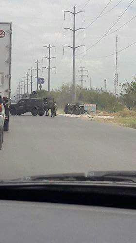 Vuelca vehículo blindado de la SEDENA