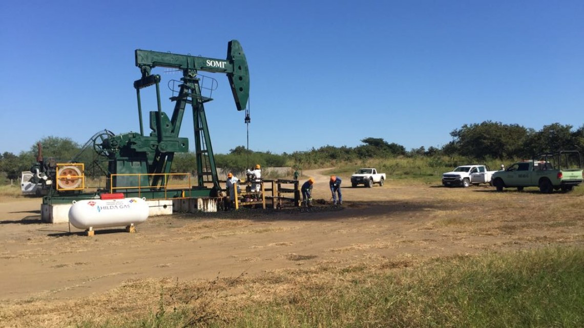 Fuga de petróleo se registra en zona urbana de Altamira