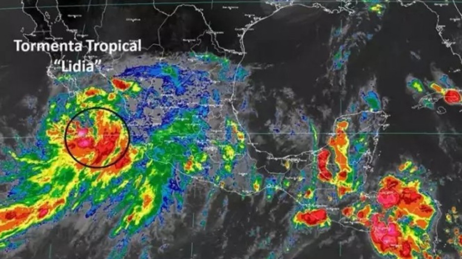 Desalojan zonas de riesgo en BCS por 'Lidia'