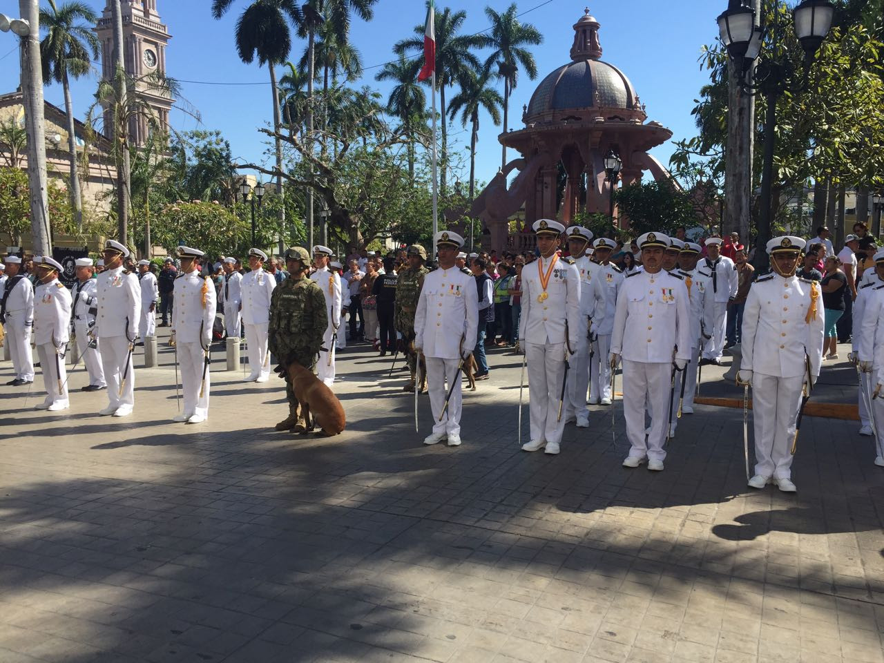 Conmemoran día de la Armada de México
