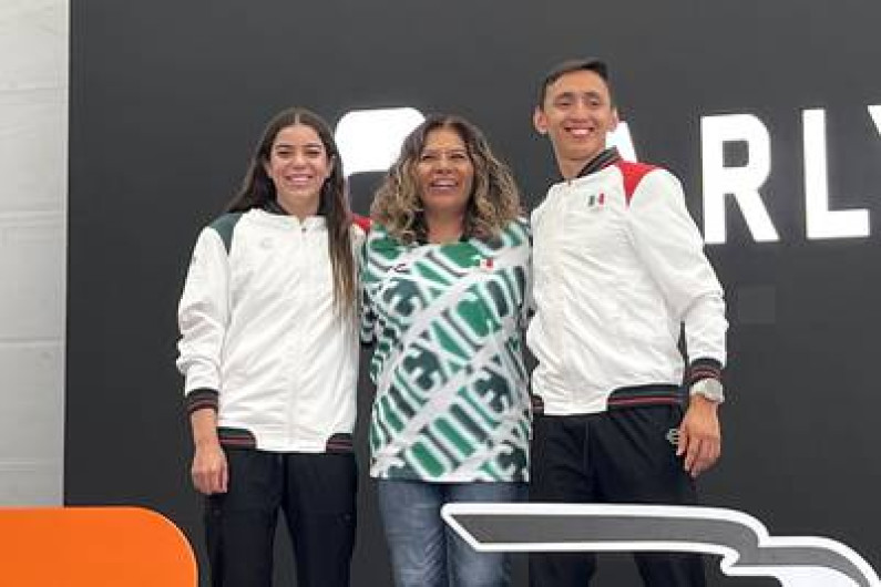 Alejandra Orozco y Emiliano Hernández, los elegidos para ser abanderados en París 2024